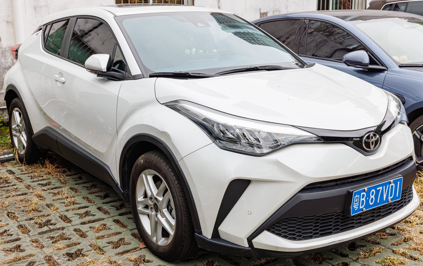 Toyota C-HR Hybrid